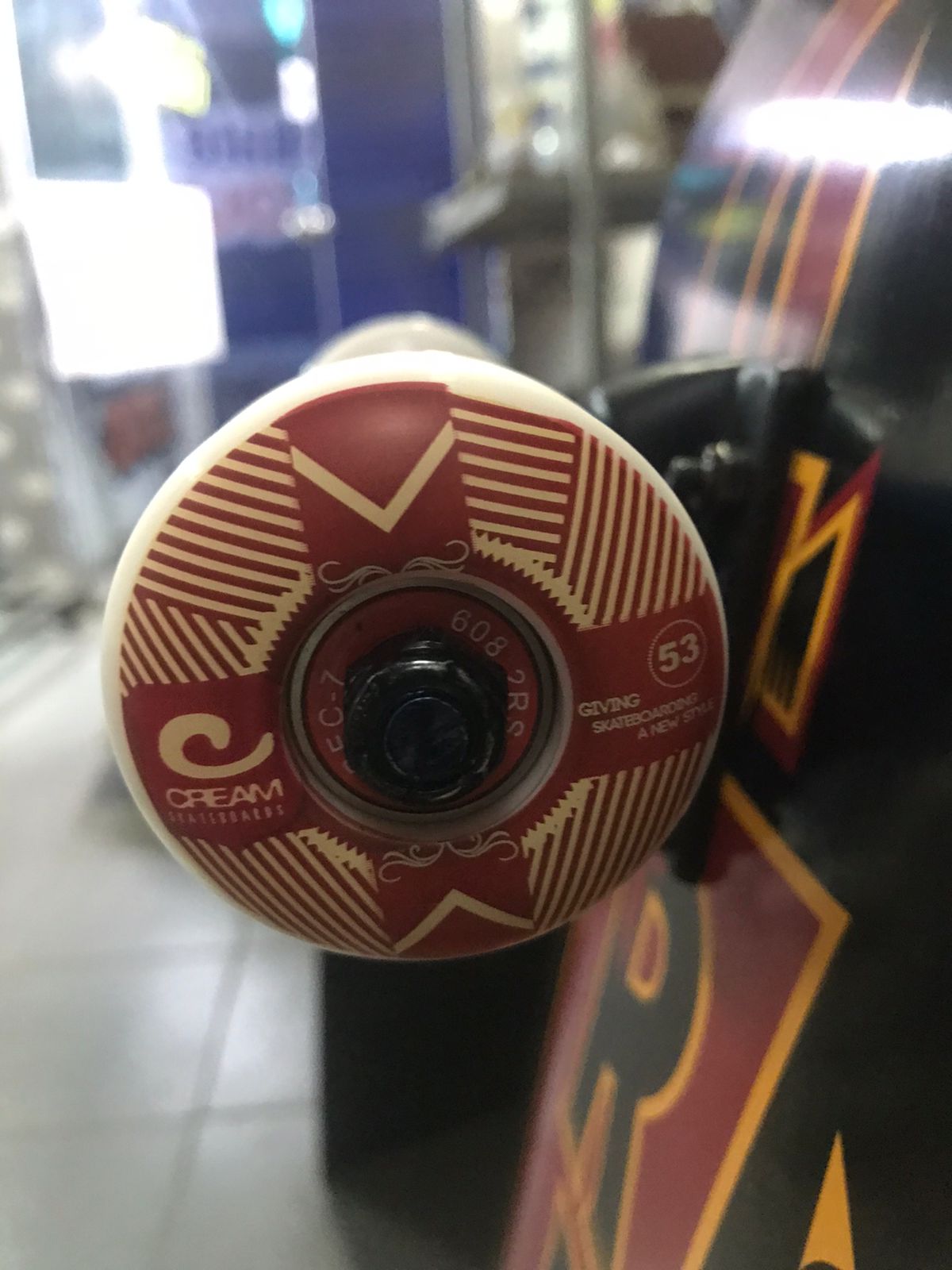 Skate Completo Cream Banner 8"