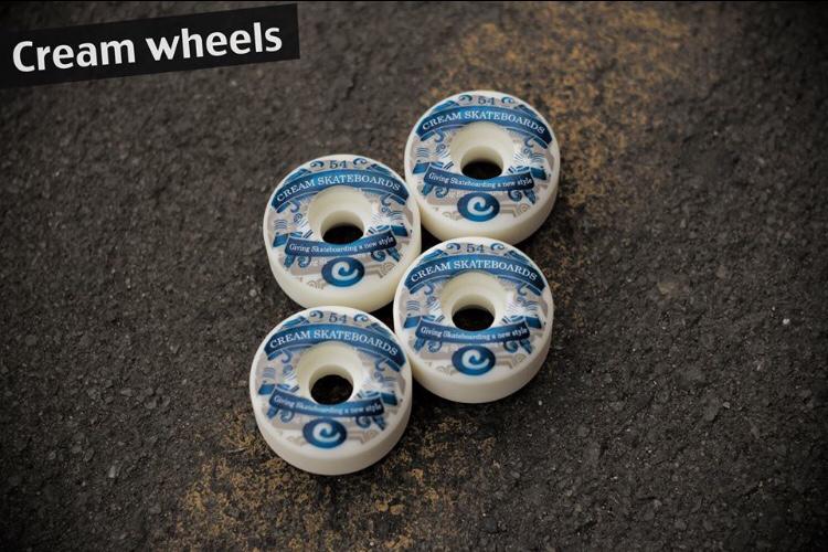 Llantas Cream